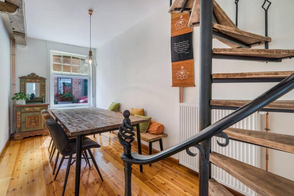 House Of Rosa-sophia Bed & Breakfast